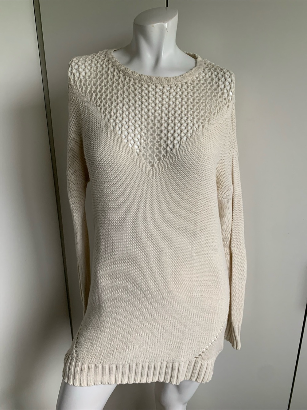 Roxy size small Ivory long sleeve knit pullover tunic sweater